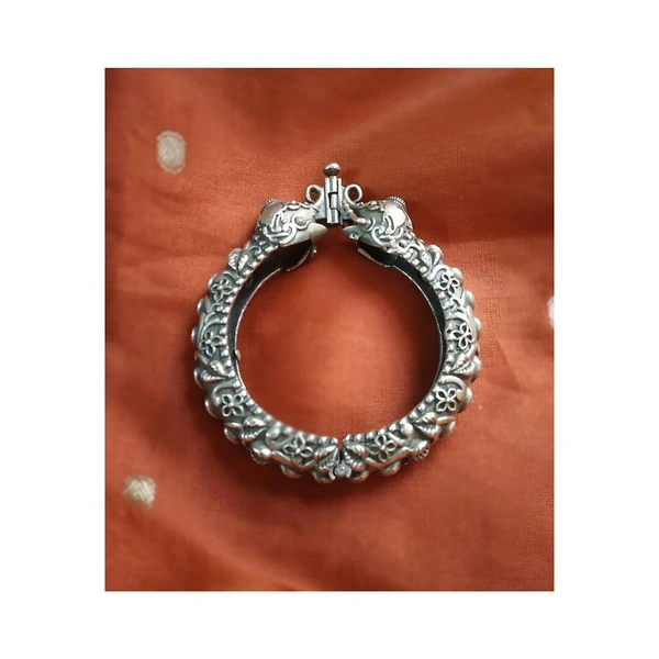 Radhi Kada - silver, Free size