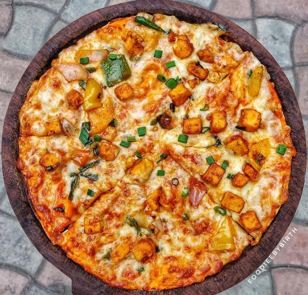 panner tikka pizza 