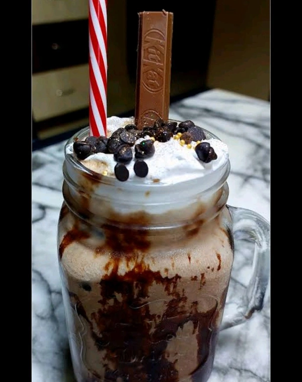 kitkat shake 