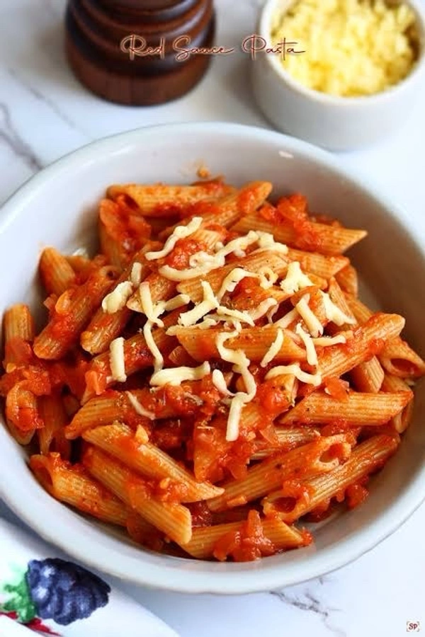 Red sos pasta 