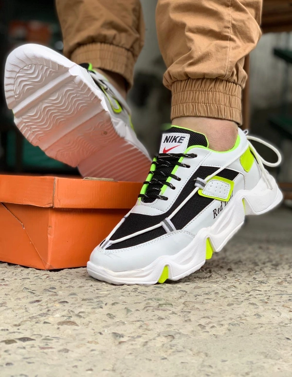 BRANDED STYLES SHOES FOR MEN (REGULAR USE)  - 7, GREEN
