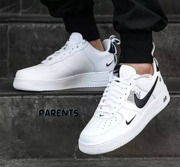 NIKE AIRFORCE UTILITY ♦️ - 42