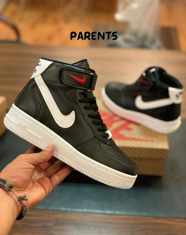 NIKE SHOES FOR MEN - WHITE & BLACK, 10