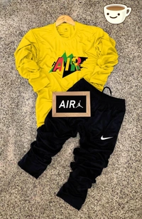 NIKE TRACKSUIT & T-SHIRT - WHITE, XL