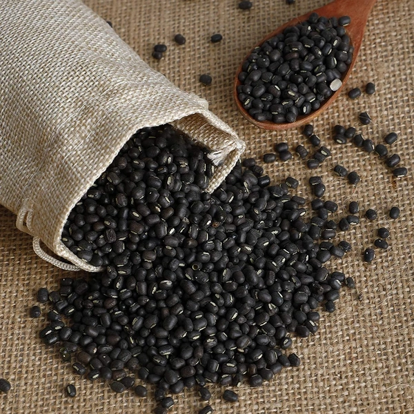 Saboot Kaali Daal