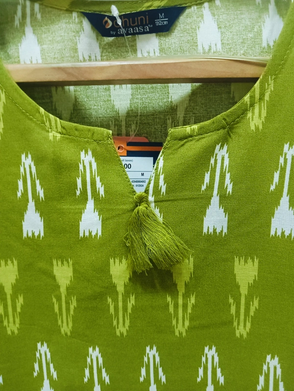 Dhuni By Avaasa Kurti - Medium, Green Leaf