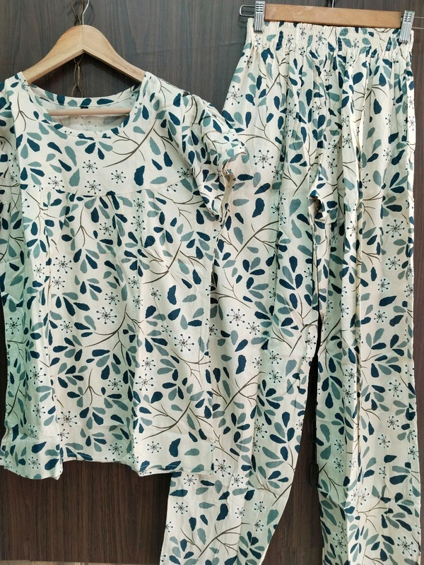 Womens Night Wear(Co-ord Set) - off white, Medium