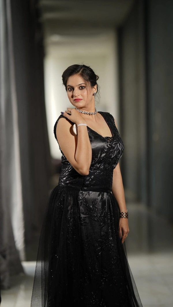 Purva's Closet Black Sequined Evening Dress With Detachable Trail - Black, freesize