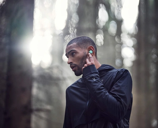 Bang & Olufsen Beoplay E8 Sport Truly Wireless Bluetooth in Ear Earphone with Mic (Oxy Blue)22%off - oxy blue
