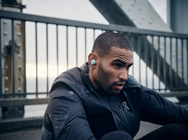 Bang & Olufsen Beoplay E8 Sport Truly Wireless Bluetooth in Ear Earphone with Mic (Oxy Blue)22%off - oxy blue