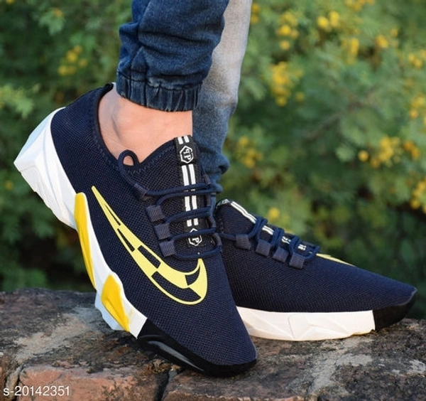 Sports Shoes - black , 8