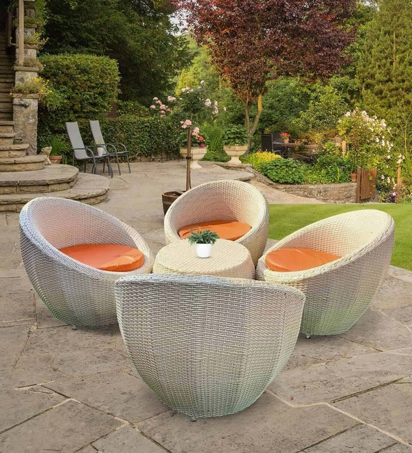 Zecado Fortune 4 Seater Outdoor Patio Set in White Black Corduroy Finish with Orange Cushion - White & Black, Orange