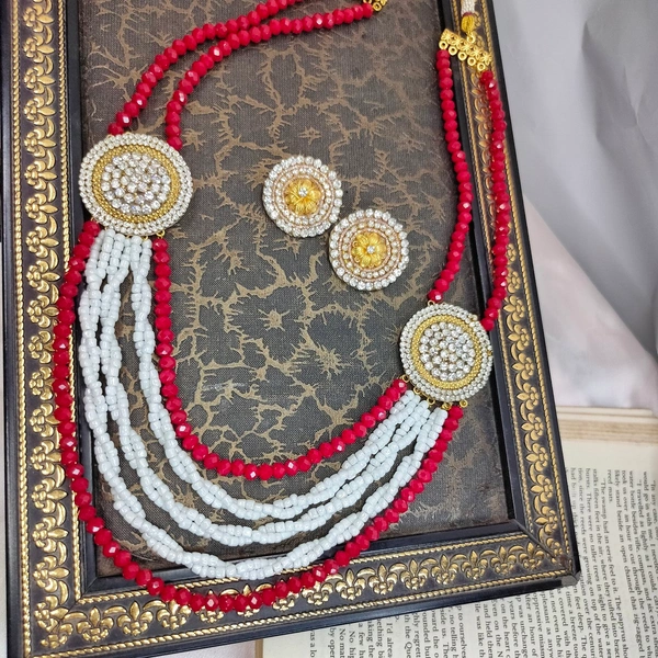 Traditional Ethnic Designer Set With Earring