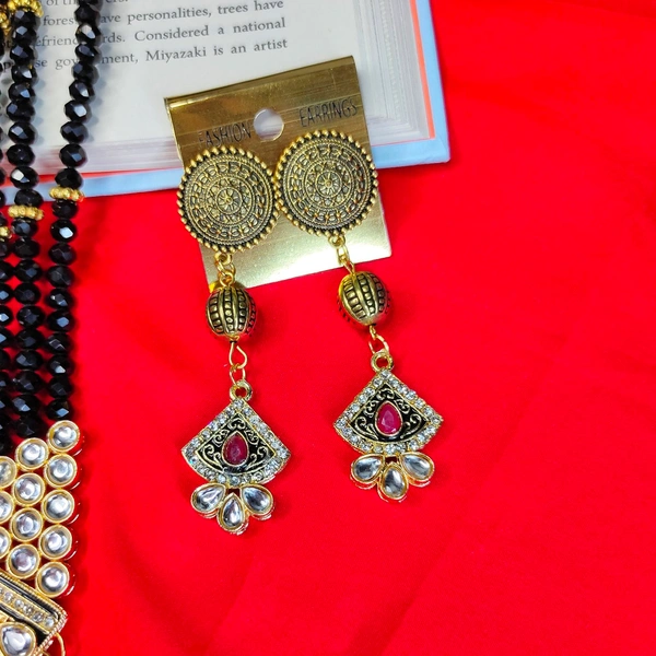 Gorgeous Black Gold Plated Necklace Woth Earring Set