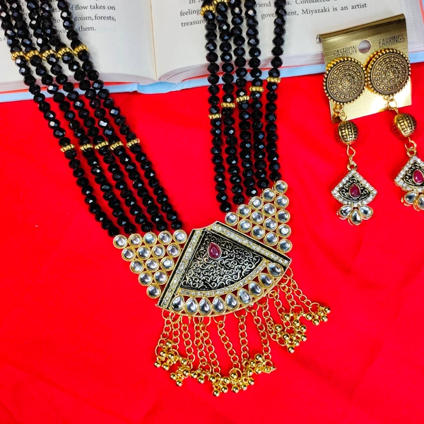 Gorgeous Black Gold Plated Necklace Woth Earring Set