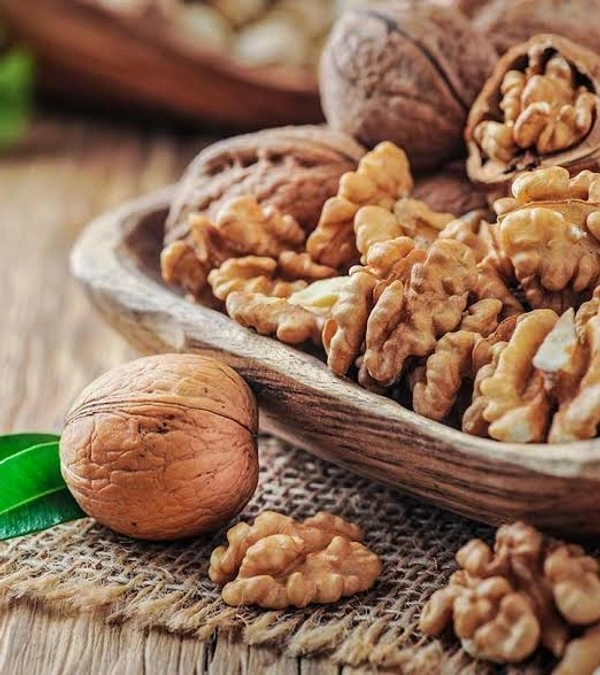 Walnuts Soaked In Honey ( கொட்டை பருப்புகள் தேன் ) - 450 gms