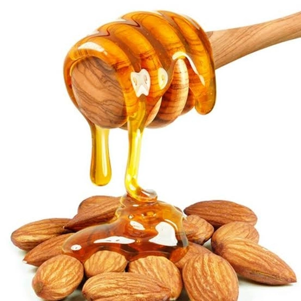 Soaked Almonds In Honey ( பாதாம் பருப்பு தேன் ) - 450 gms