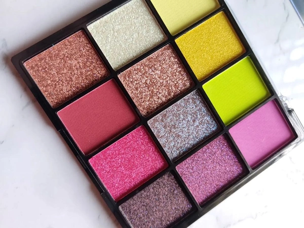 Neon Pallet 2