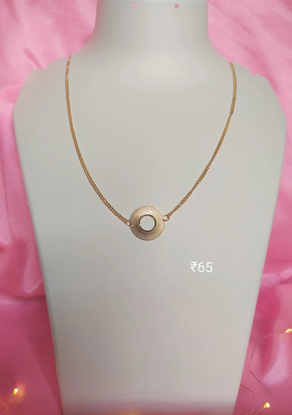 Round Necklace 