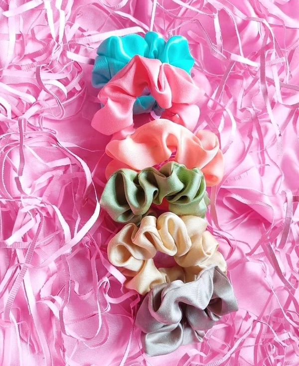 Pastel Satin Scrunchies - Cream