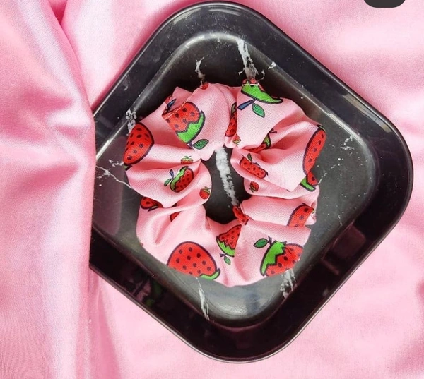 Funky Nylon Scrunchies - Pink strawberry