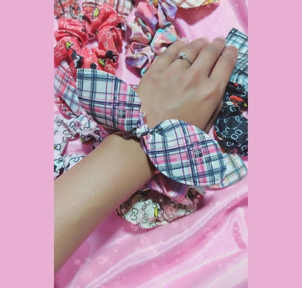 Jumbo Bunny Scrunchies - Red