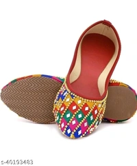 Punjabi Juttie - ind 4, ind 5, ind 6, ind7 ,ind 8, pink,yellow,blue, red, mentioned product size and colour in your address details thankyou.