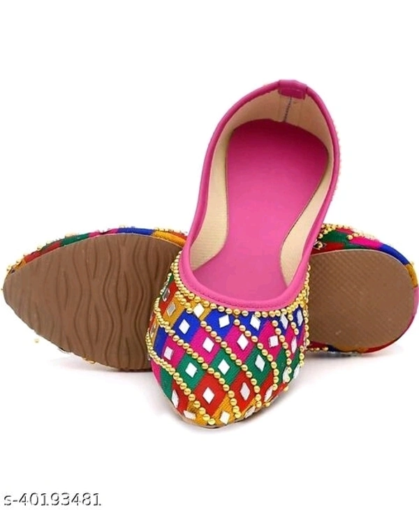 Punjabi Juttie - ind 4, ind 5, ind 6, ind7 ,ind 8, pink,yellow,blue, red, mentioned product size and colour in your address details thankyou.