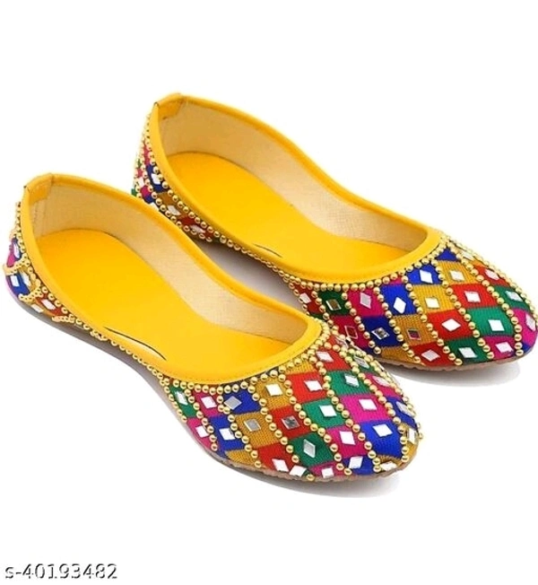 Punjabi Juttie - ind 4, ind 5, ind 6, ind7 ,ind 8, pink,yellow,blue, red, mentioned product size and colour in your address details thankyou.