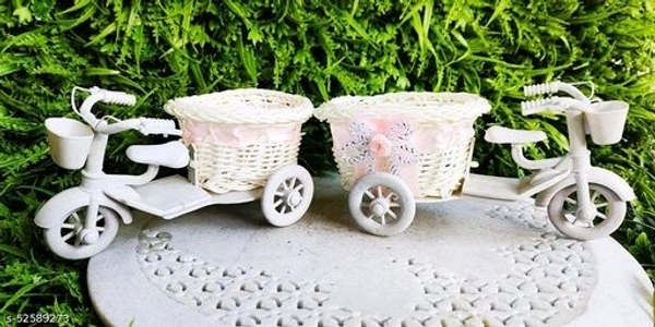 Fancy Showpiece - white, free size