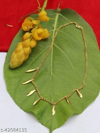 Beautiful Necklace Chain - golden, free size