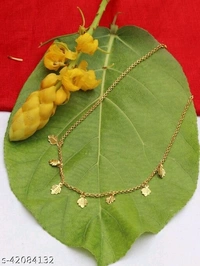 Beautiful Necklace Chain - golden, free size