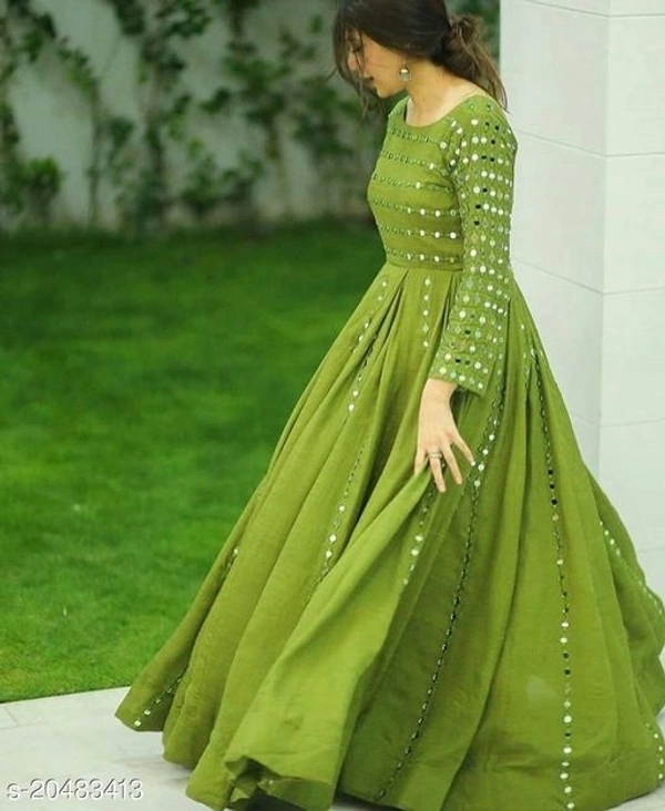Embroidery Gown - green