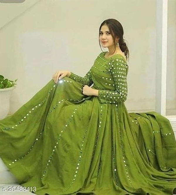 Embroidery Gown - green
