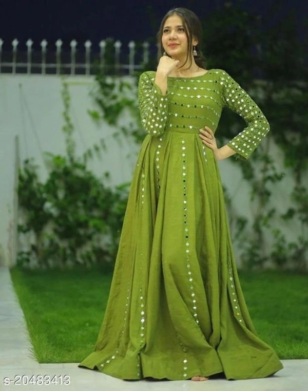 Embroidery Gown - green