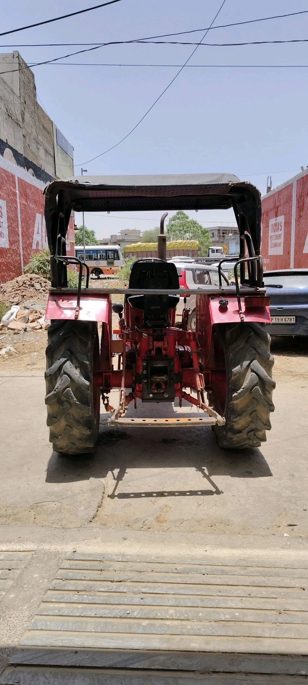 Mahindra 275 2016 