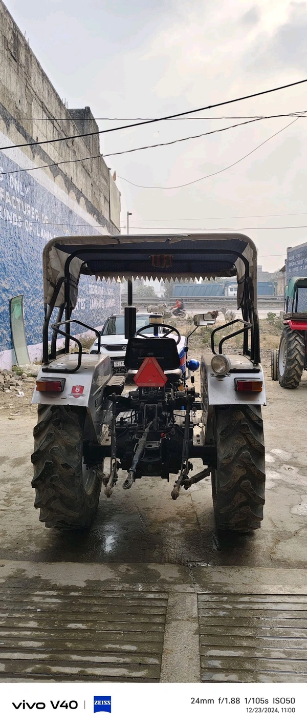 Powertrac 439 पॉवर हाउस 45 Hp