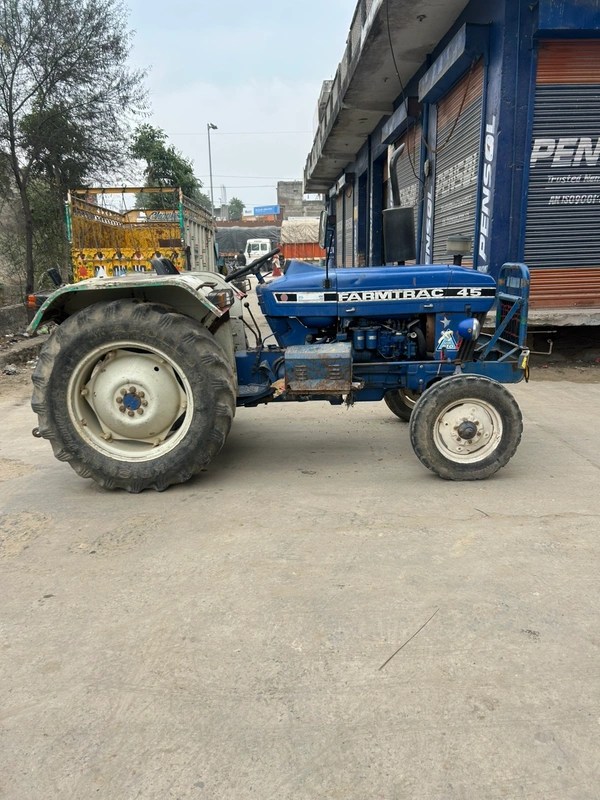 Farmtrac 45 Model 2003