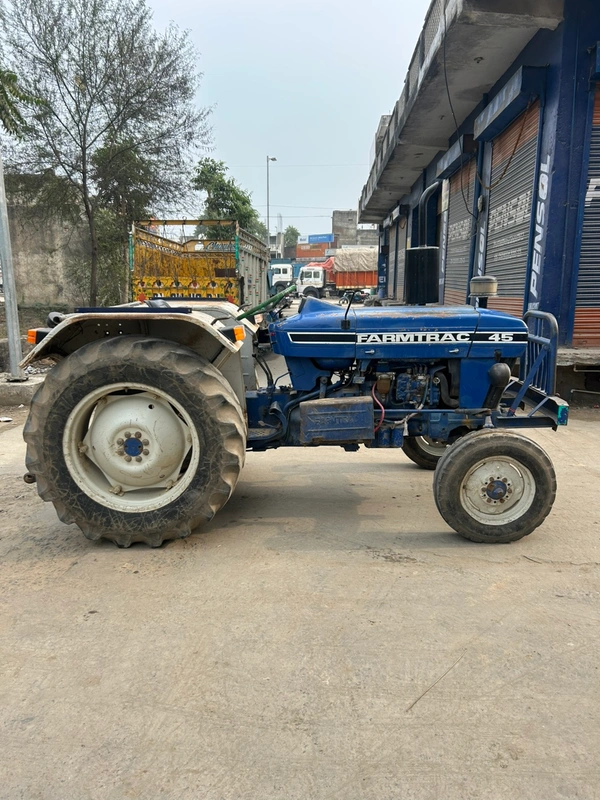 Farmtrac 45 Model 2007