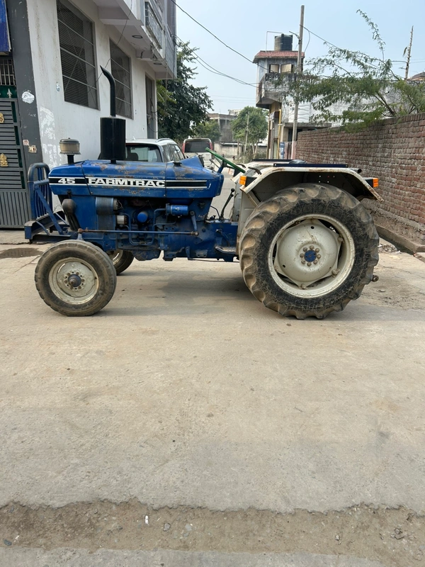 Farmtrac 45 Model 2007