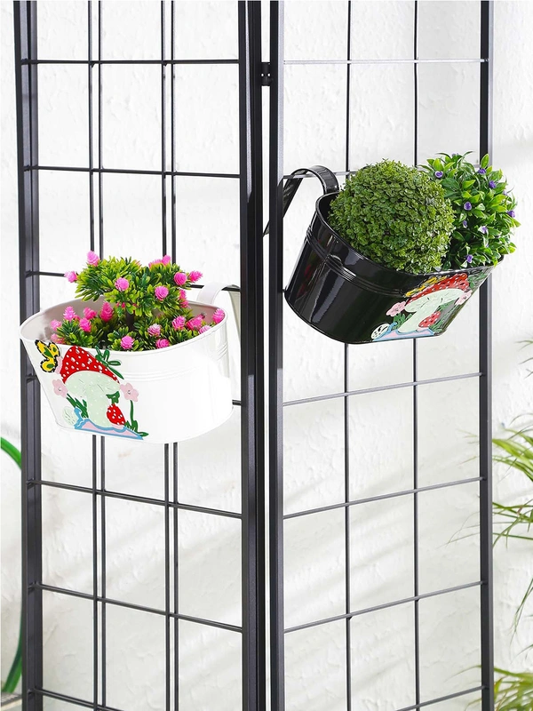 Set of two Mushroom Tub Black & White